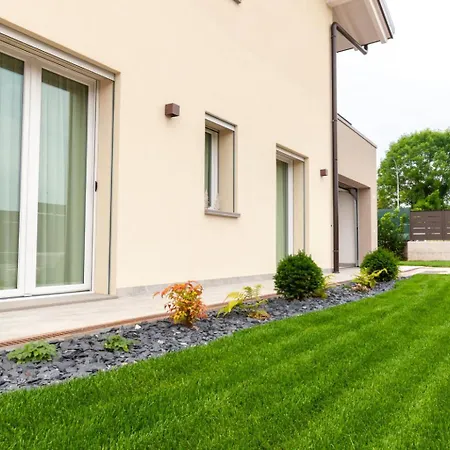 Melodica Villa