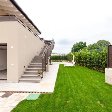 Melodica Villa